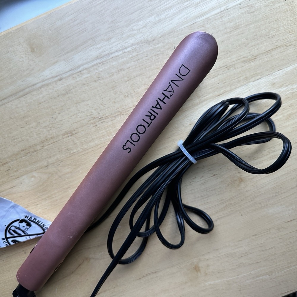 DNA 200R Ceramic Hair Straightening Iron Flat Iron Pink Rose Gold 450°F Tested